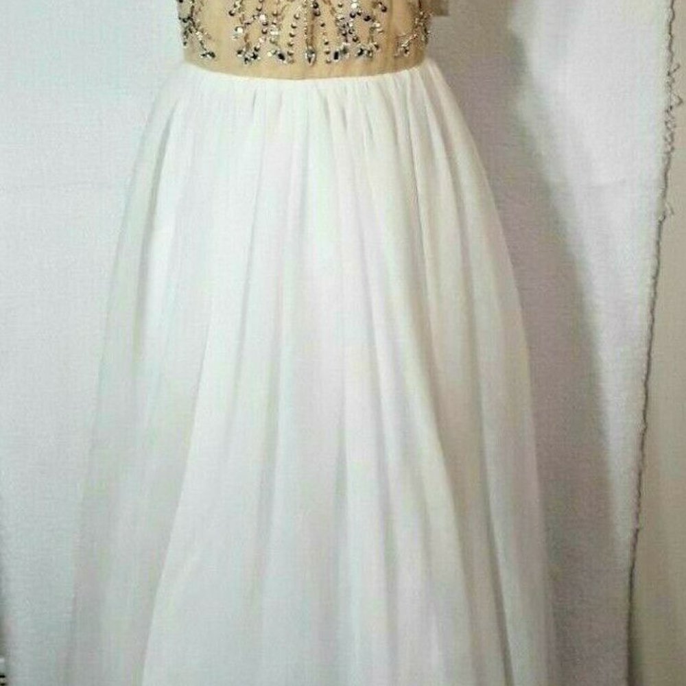 Speechless White/beige Prom or Wedding Dress size 5 (small) parties womens